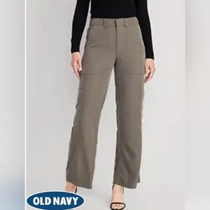 NWT Mid-rise Cargo Wide Leg Pant